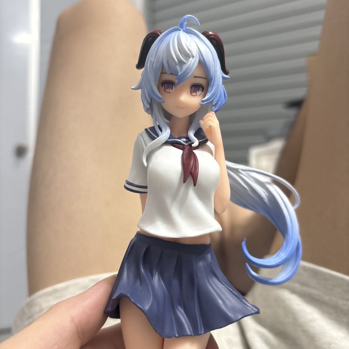 Figurka anime Ganyu z serii 25 – Desk Setup With Tv recenzja i cena